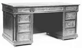 Bureau A caisson de mobilier ancien référencé: ID1 1543