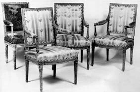 Fauteuil Dossier carré de mobilier ancien référencé: ID1 214