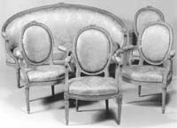 Salon Médaillon de mobilier ancien référencé: ID1 1962