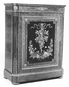 Meuble D'entre-deux de mobilier ancien référencé: ID1 1586