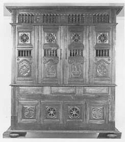 Meuble De sacristie de mobilier ancien référencé: ID1 985