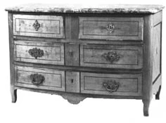 Commode 4 tiroirs sur 3 rangs de mobilier ancien référencé: ID1 1873