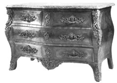 Commode 4 tiroirs sur 3 rangs de mobilier ancien référencé: ID1 1875
