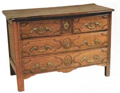 Commode 4 tiroirs sur 3 rangs de mobilier ancien référencé: ID1 2280