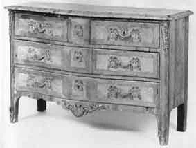 Commode 4 tiroirs sur 3 rangs de mobilier ancien référencé: ID1 360