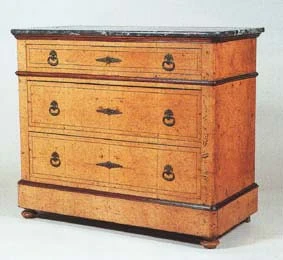 Commode 4 tiroirs sur 3 rangs de mobilier ancien référencé: ID1 932