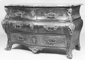 Commode 4 tiroirs sur 3 rangs de mobilier ancien référencé: ID1 936