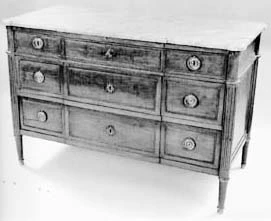 Commode 5 tiroirs sur 3 rangs de mobilier ancien référencé: ID1 1441
