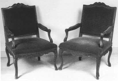 Fauteuil Dossier plat de mobilier ancien référencé: ID1 560