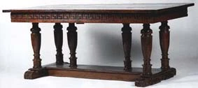 Table à 6 pieds de mobilier ancien référencé: ID1 66