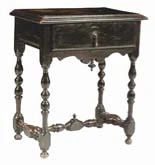 Table A entretoise de mobilier ancien référencé: ID1 1808