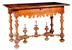 Table Bureau de mobilier ancien référencé: ID1 1807