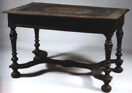 Table D'applique de mobilier ancien référencé: ID1 71