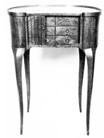Table De salon de mobilier ancien référencé: ID1 1511