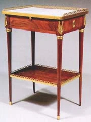 Table De salon de mobilier ancien référencé: ID1 2246
