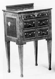 Table Poudreuse de mobilier ancien référencé: ID1 938