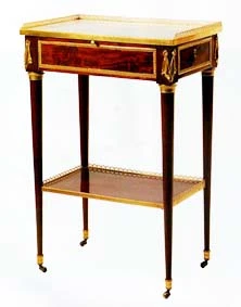 Table Rectangulaire de mobilier ancien référencé: ID1 1732
