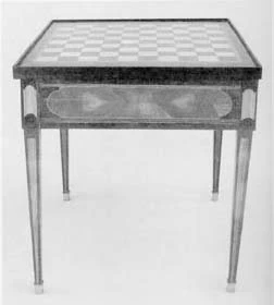 Table Tric-trac de mobilier ancien référencé: ID1 1412