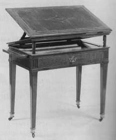 Table Tronchin de mobilier ancien référencé: ID1 633