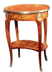 Table Volante de mobilier ancien référencé: ID1 1931